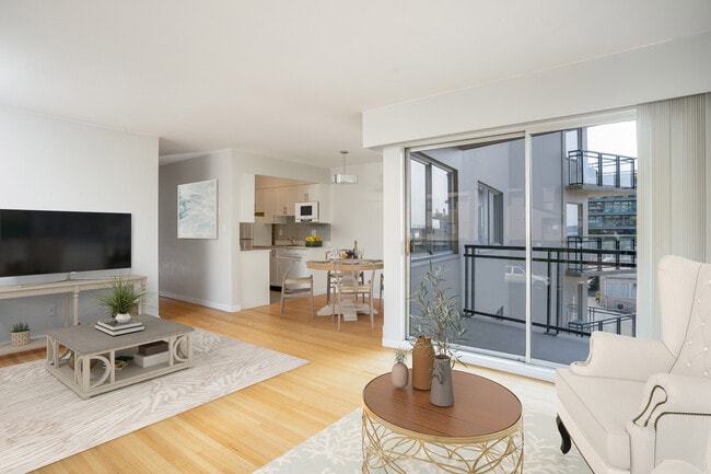 Building Photo - Iona