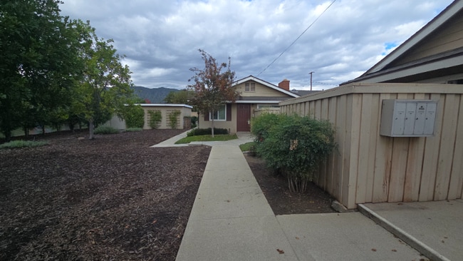 Building Photo - 553 E Lemon Ave