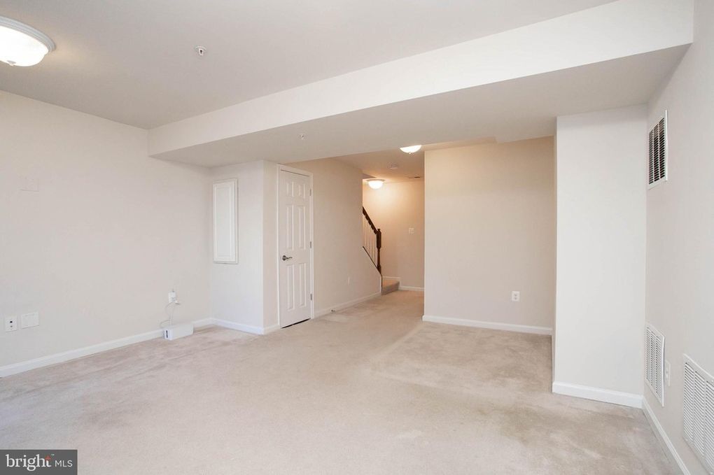 Primary Photo - 4776 Monterey Ct