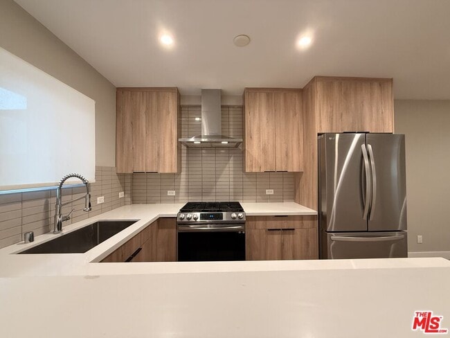 Foto del edificio - 1307 Tamarind Ave