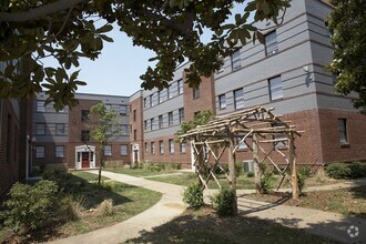 Building Photo - Moore Apartments