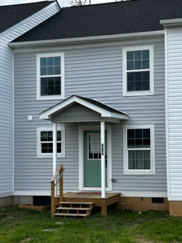 Primary Photo - 405 S Magnolia Ave