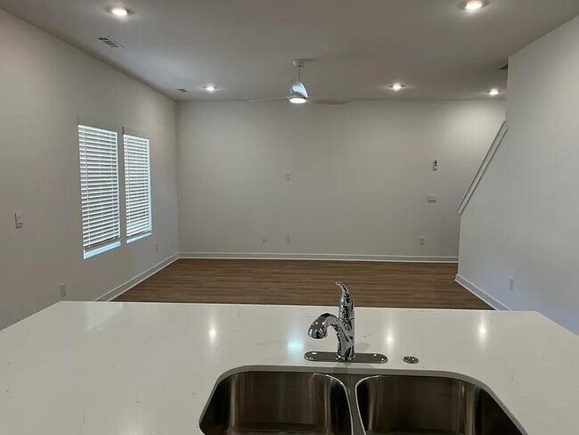 Foto del edificio - 4640 W Aurora St