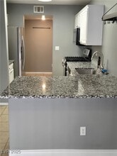 Building Photo - 10173 Quaint Tree St