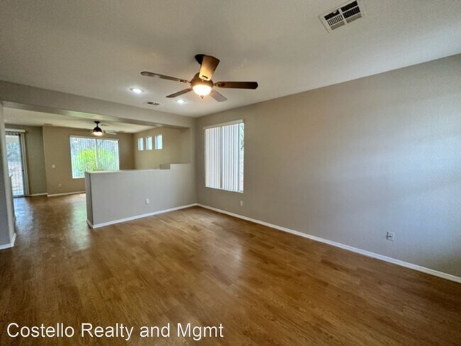 Foto del edificio - 3 br, 2 bath House - 2383 Flute Ave.