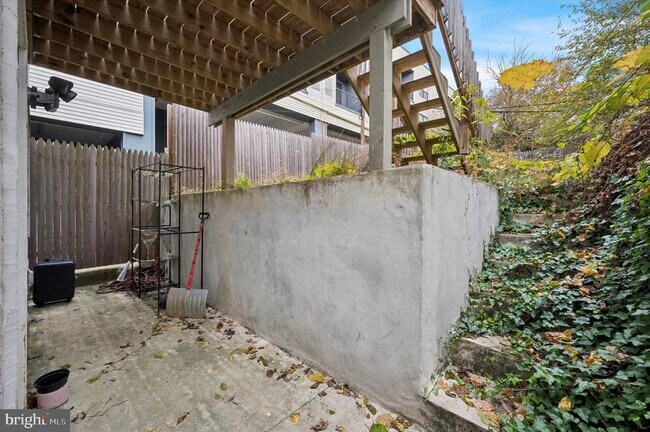 Foto del edificio - 4645 Umbria St