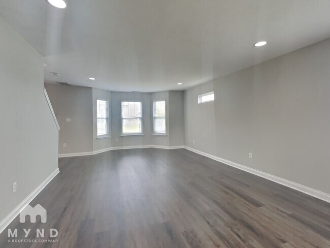 Foto del edificio - 618 Albermarle Dr