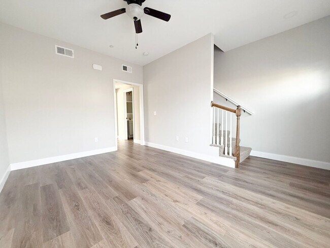 Foto del edificio - 107 Westfield Ct
