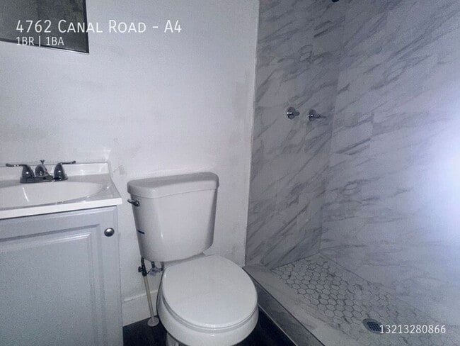 Foto del edificio - 4762 Canal Rd