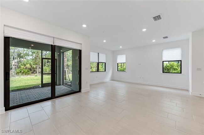 Building Photo - 4286 Sonoma Oaks Dr