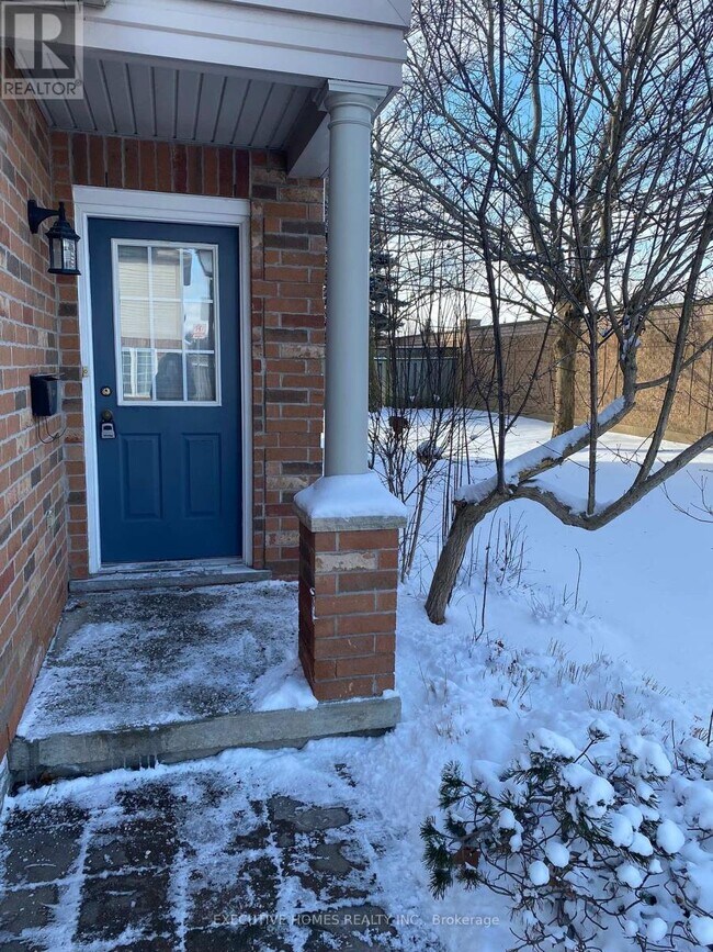 320 Ambleside Dr, London, ON N6G 5H8 House for Rent in London, ON