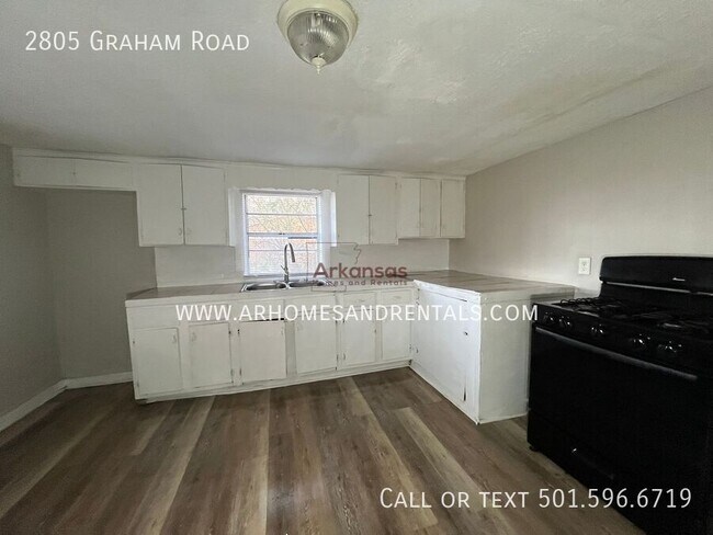 Foto del edificio - 2805 Graham Rd