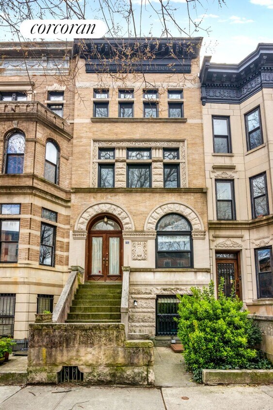 Primary Photo - 52 Midwood St