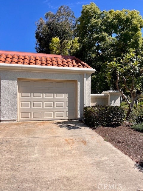 Building Photo - 5472 Paseo Del Lago E