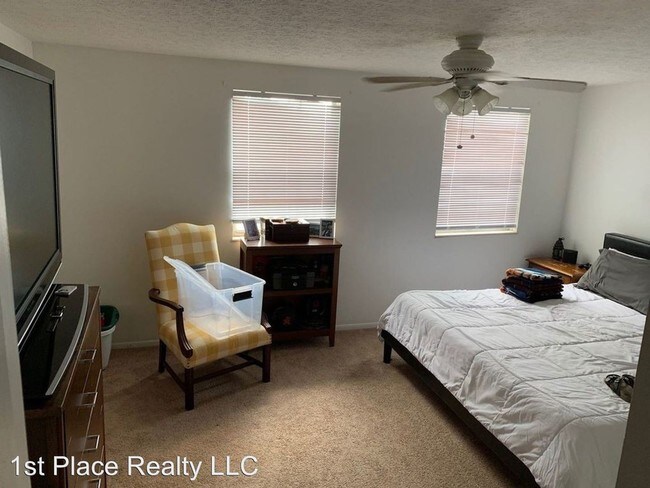 Foto del edificio - 2 br, 2.5 bath Apartment - 4809 Farber Row