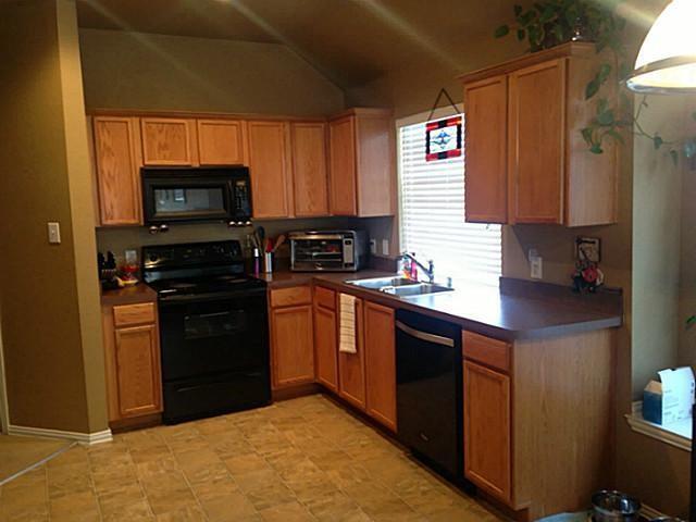 Building Photo - 10154 Cedar Lake Dr