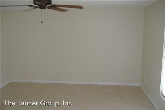 Foto del edificio - 3 br, 1.5 bath House - 8405 Esperanza Street