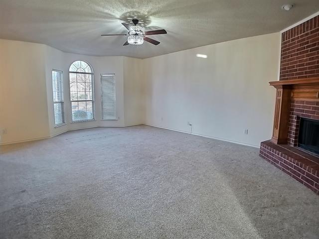 Foto del edificio - 718 Butternut Dr