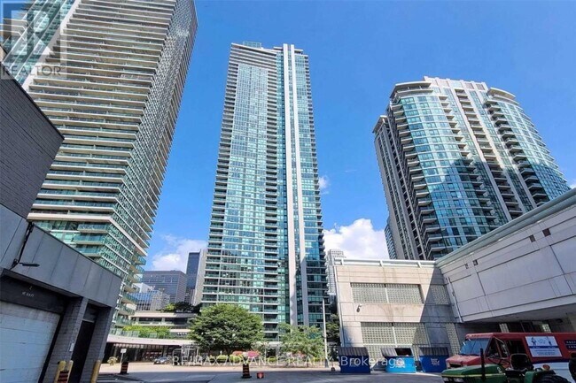 Building Photo - 18-2118 Harbour St