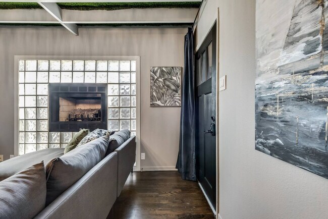 Foto del edificio - 5002 Junius St