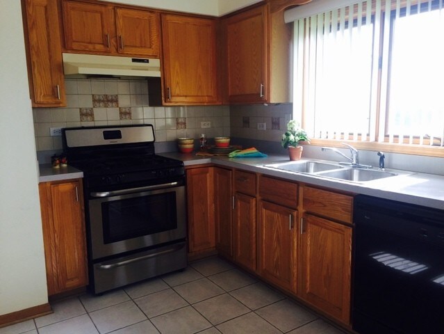 Foto del edificio - 6889 W 79th St