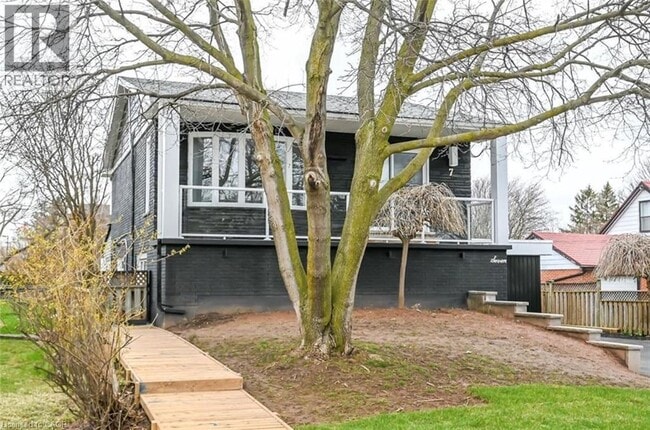 Building Photo - 7 Chester Rd