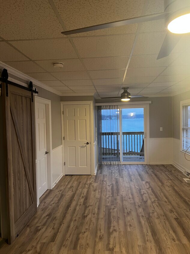Foto principal - 163 Eagle Point Rd