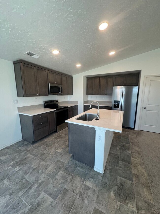Building Photo - Modern Comfort in Kuna! – 3 Bed | 2.5 Bath...