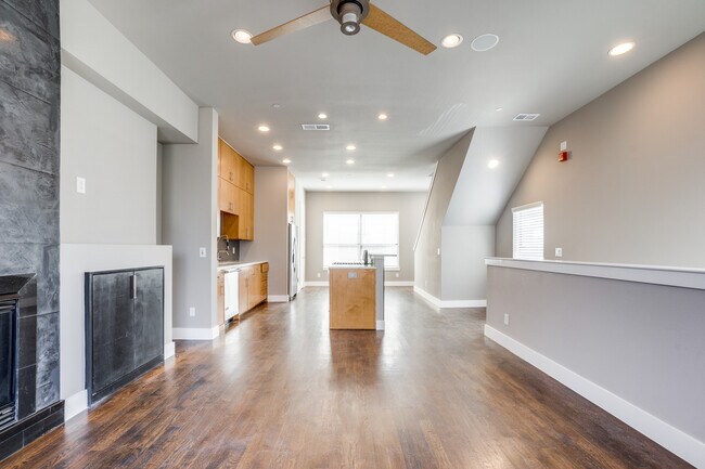 Building Photo - 4618 Cedar Springs Rd