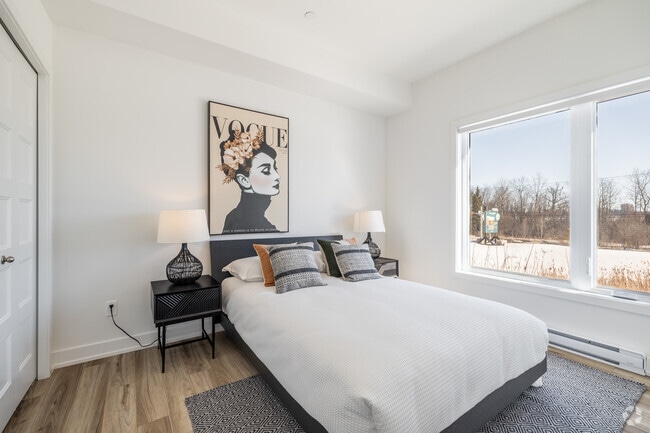 Champlain Village 2BR, 1BA - 840SF - Second Bedroom - Champlain Village Urbain