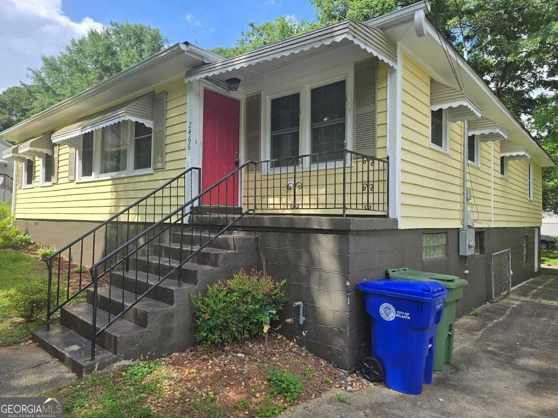Primary Photo - 2466 Spring Garden Dr SW