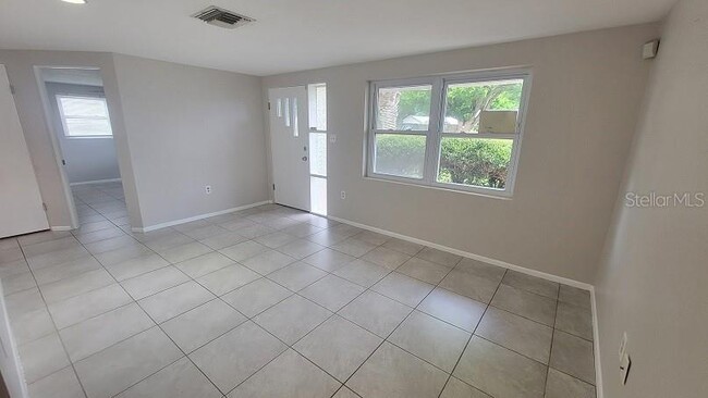 Building Photo - 4536 Belfast Dr
