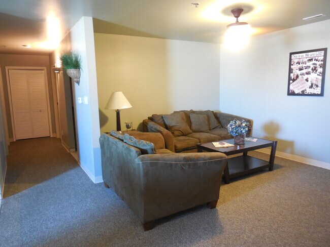 Furnished apartments - 2315 5th Ave S