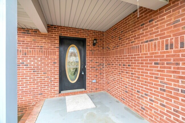 Building Photo - 3446 Tres Bien Ln