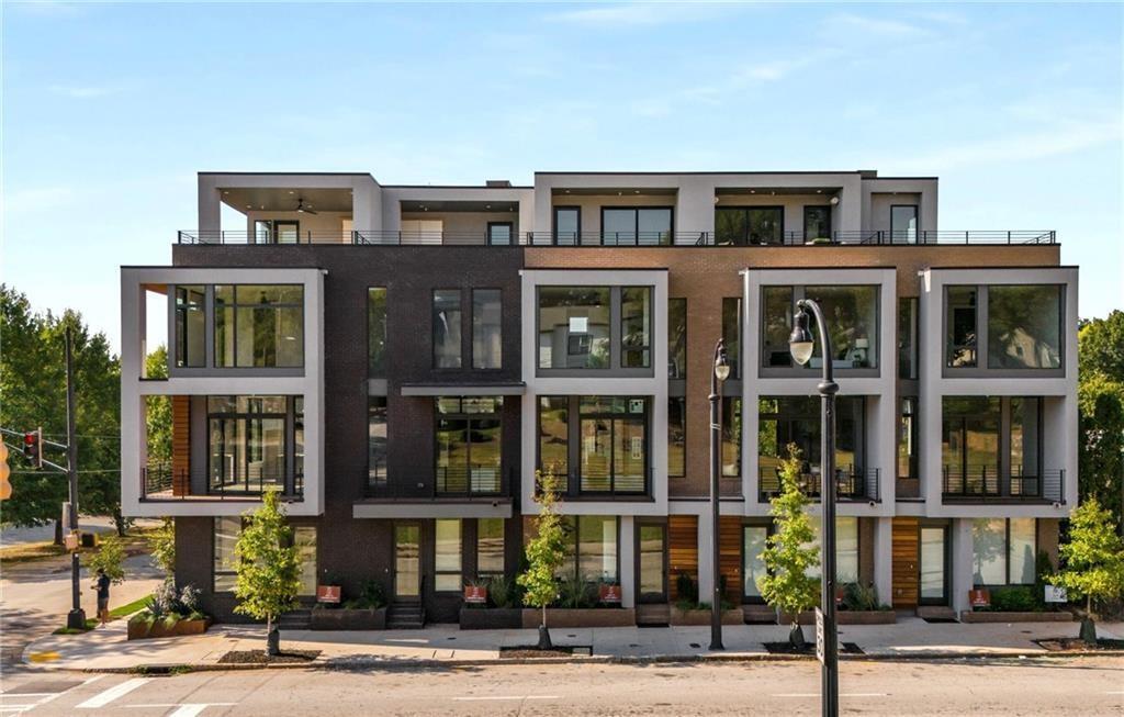 Foto principal - 105 Georgia Ave SE