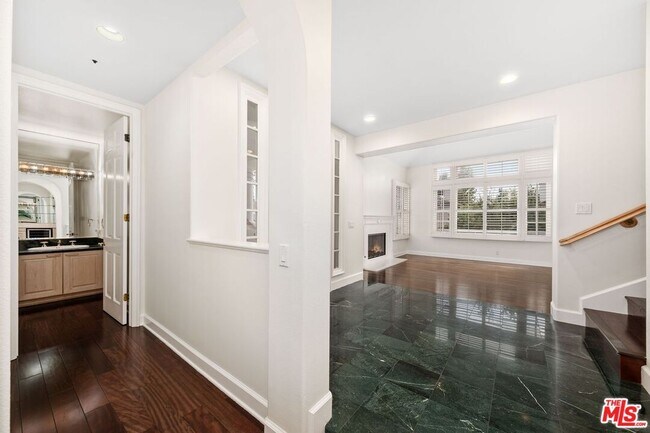 Foto del edificio - 11815 Folkstone Ln