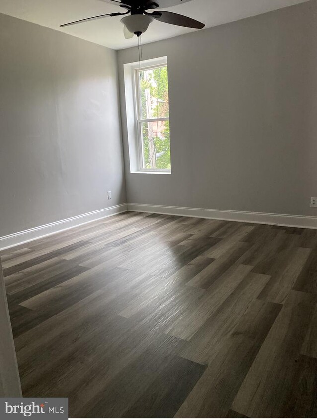 Foto principal - 614 N Dukeland St