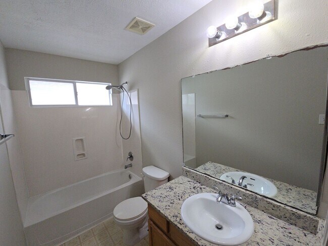 Building Photo - 21802 Westfield Ridge Dr
