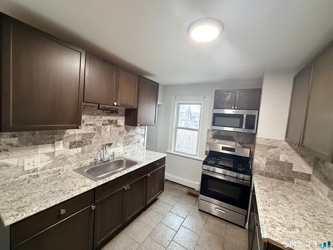 Foto del edificio - 1769 Park Ave