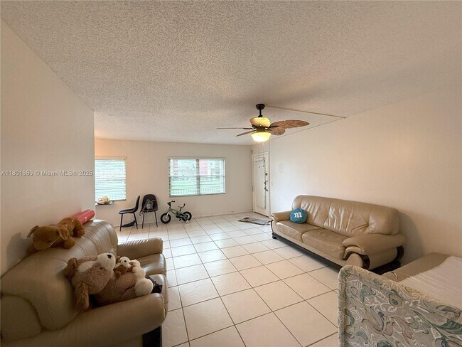 Foto del edificio - 100 SW 132nd Way