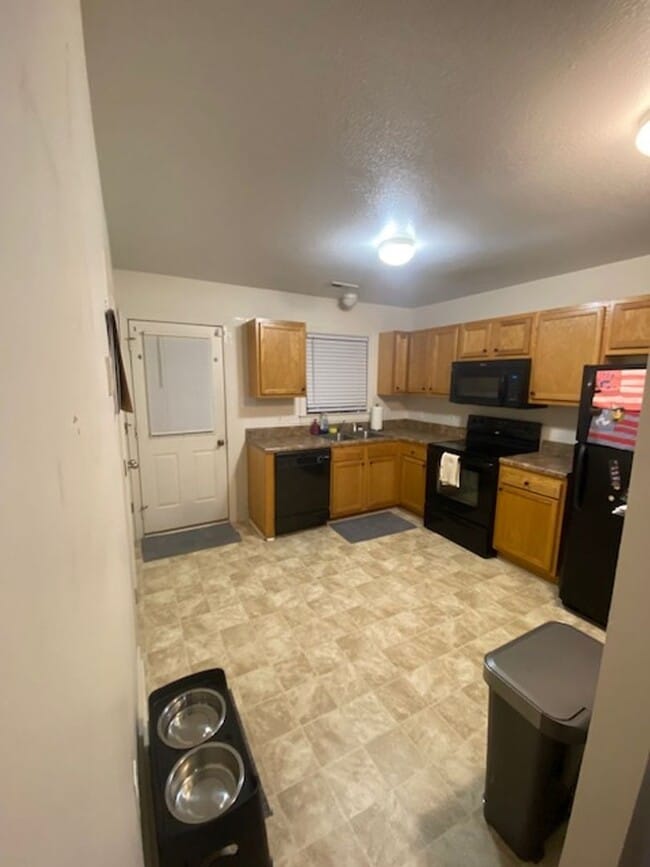 Building Photo - Carolina Forrest! 3 Bedroom / 3 Bath. Pet Friendly.