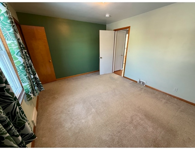 Foto del edificio - 1520 Woodrow Ave