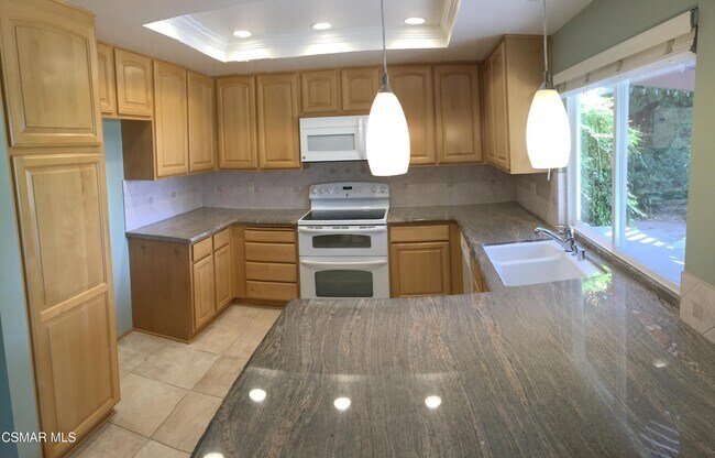 Foto del edificio - 1774 Alderwood Pl