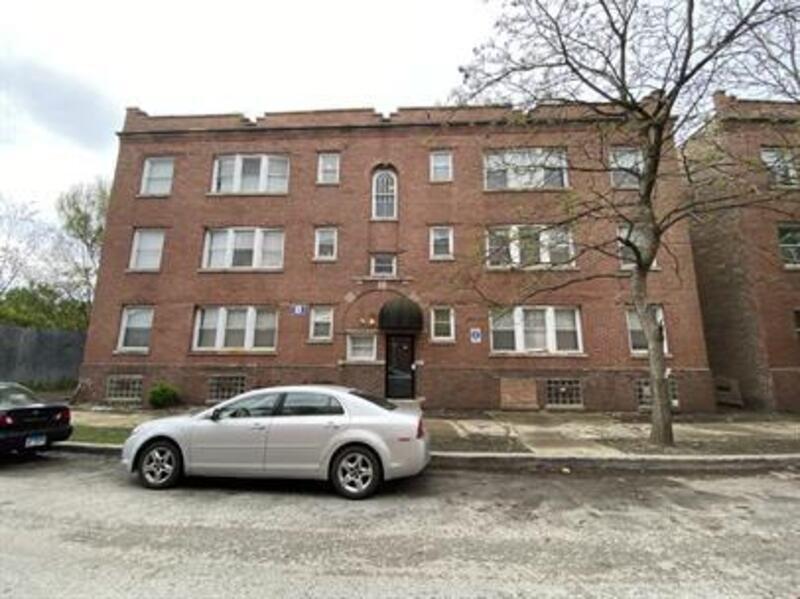 Foto principal - 441 E 111th Pl