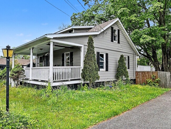 Building Photo - 241 US-209