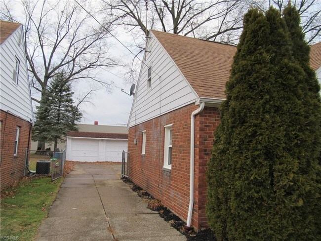 Building Photo - 4706 W 158th St