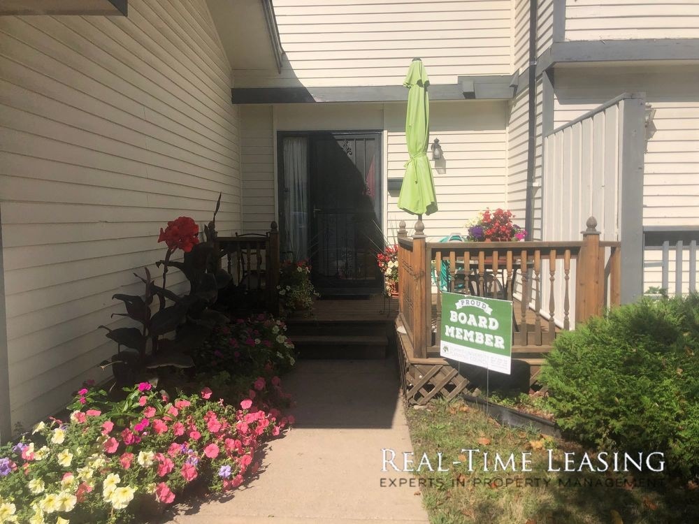 Primary Photo - 2BR/1.5BA TOWNHOME AVAILABLE NOW