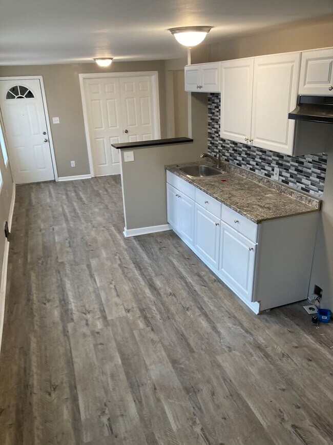 Foto del edificio - 96 Lyndhurst St