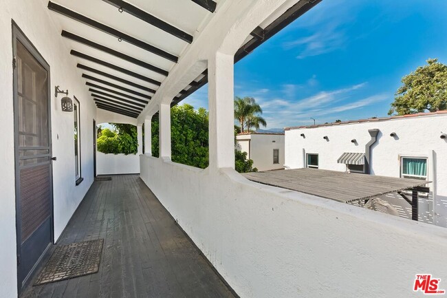 Foto del edificio - 3706 Brunswick Ave