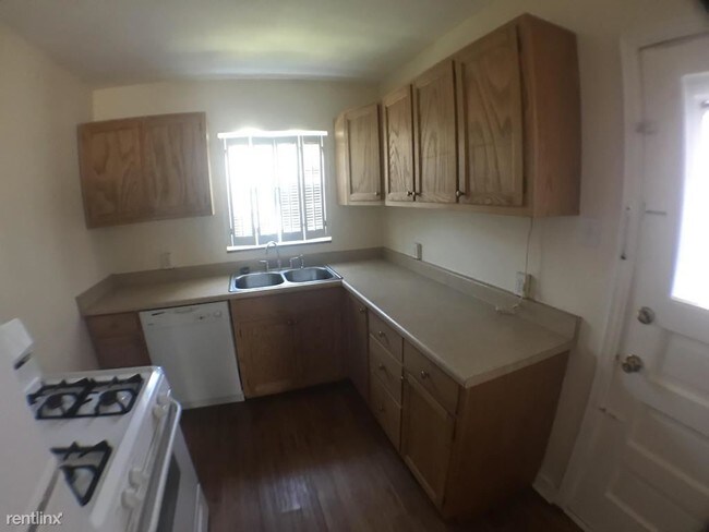 Foto del edificio - 2 br, 1 bath Townhome - 610 Woodward Ave
